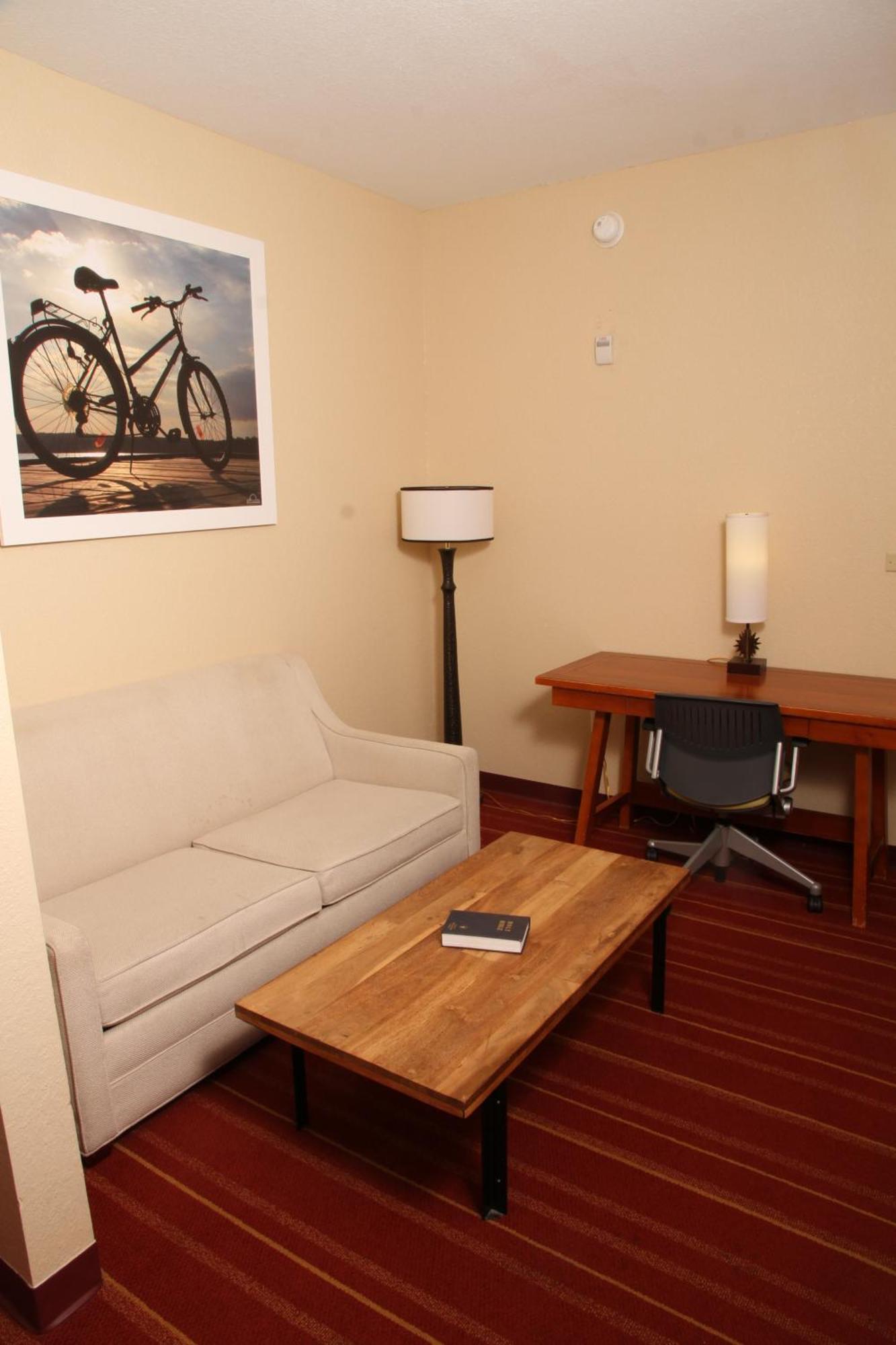 Days Inn By Wyndham Semmes Mobile Zewnętrze zdjęcie